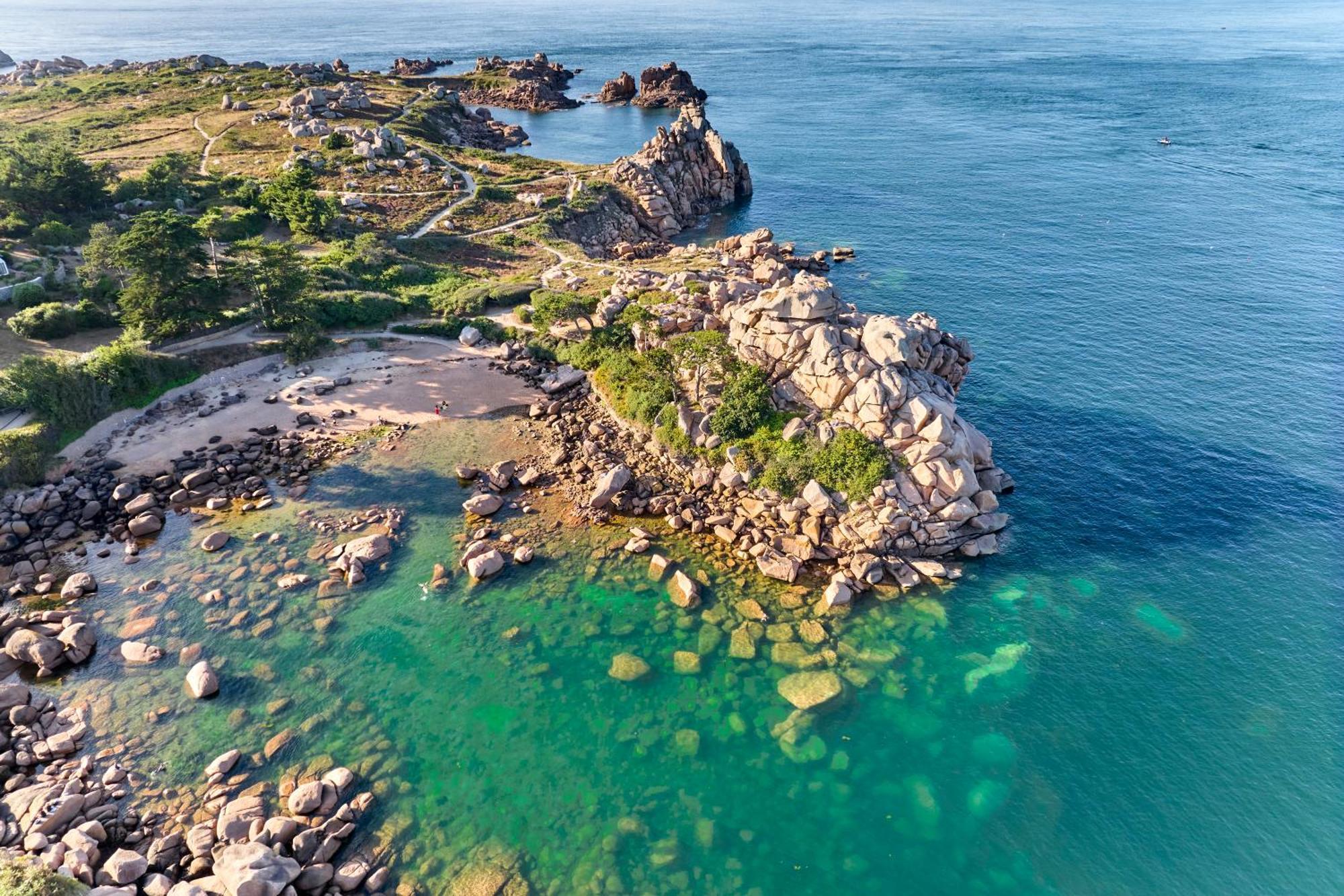 Holiday home Evasion Aux Caraibes Bretonnes - Votre Havre De Paix A Guirec *